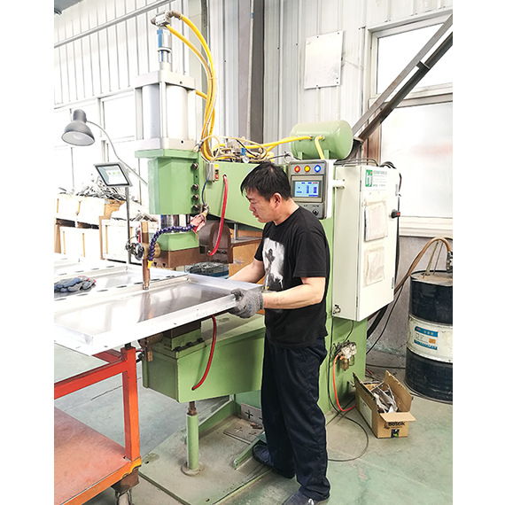 中頻鋁板點焊機
